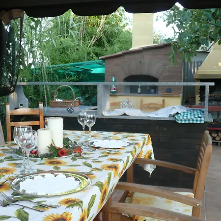 Al Giardino Degli Ulivi 3* טואורו סול טראסימנו