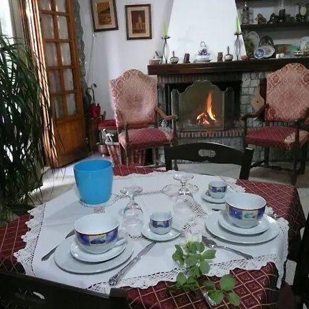 לינה וארוחת בוקר Al Giardino Degli Ulivi 3*