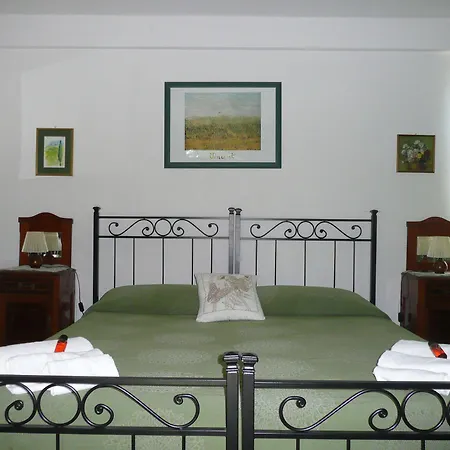 Bed & Breakfast Al Giardino Degli Ulivi Tuoro sul Trasimeno