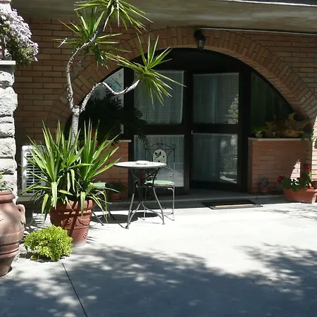 Al Giardino Degli Ulivi 3* Tuoro sul Trasimeno